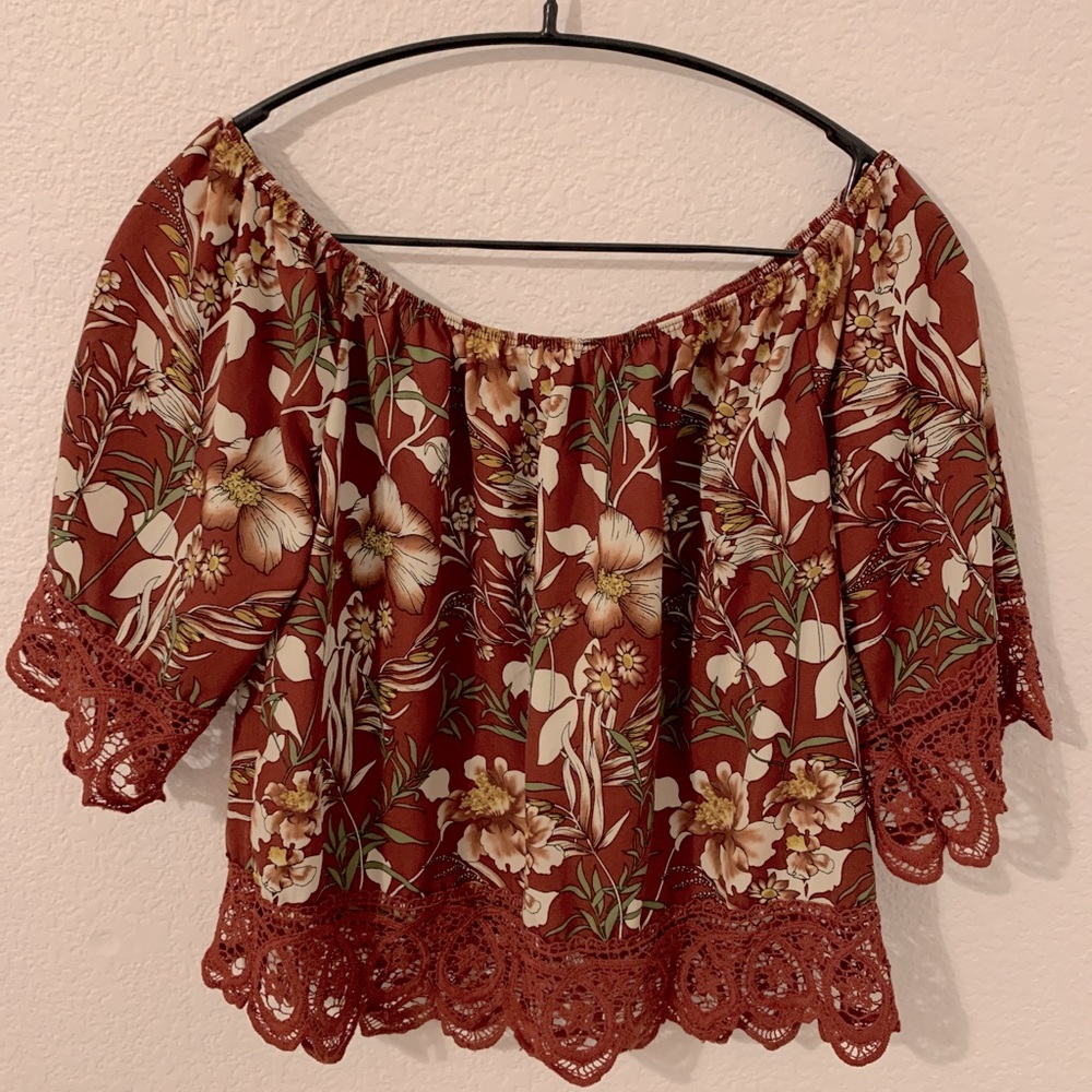 Off the shoulder “Day G” shirt